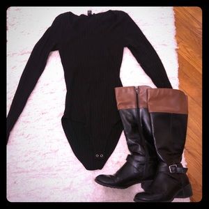 Scoop neck bodysuit 🖤